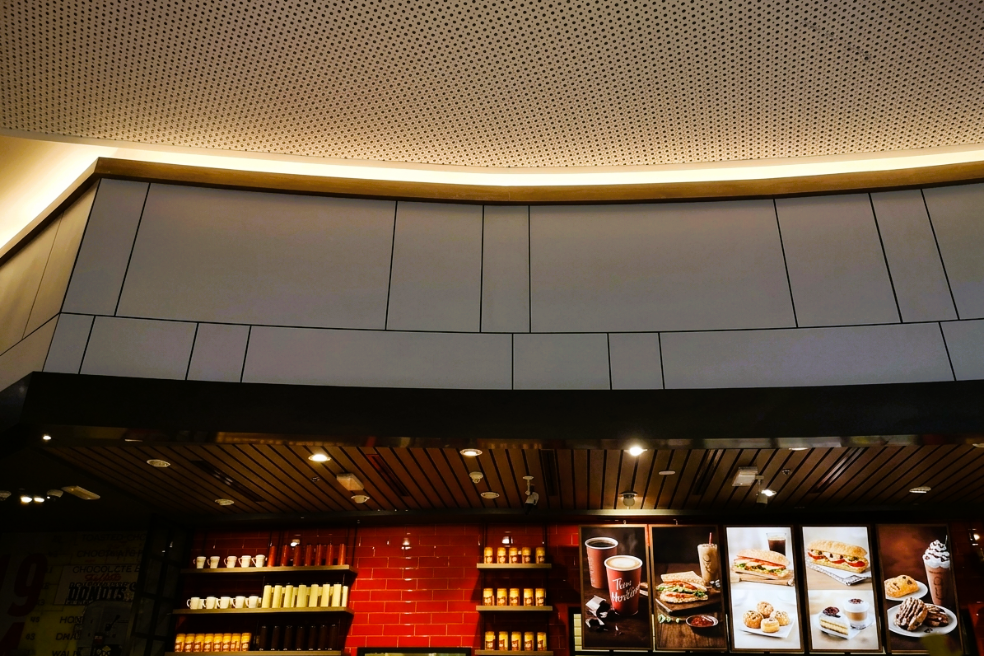 High-performance interior solutions in UAE offering durable and aesthetic finishes for commercial, residential, and hospitality architecture in GCC developments.