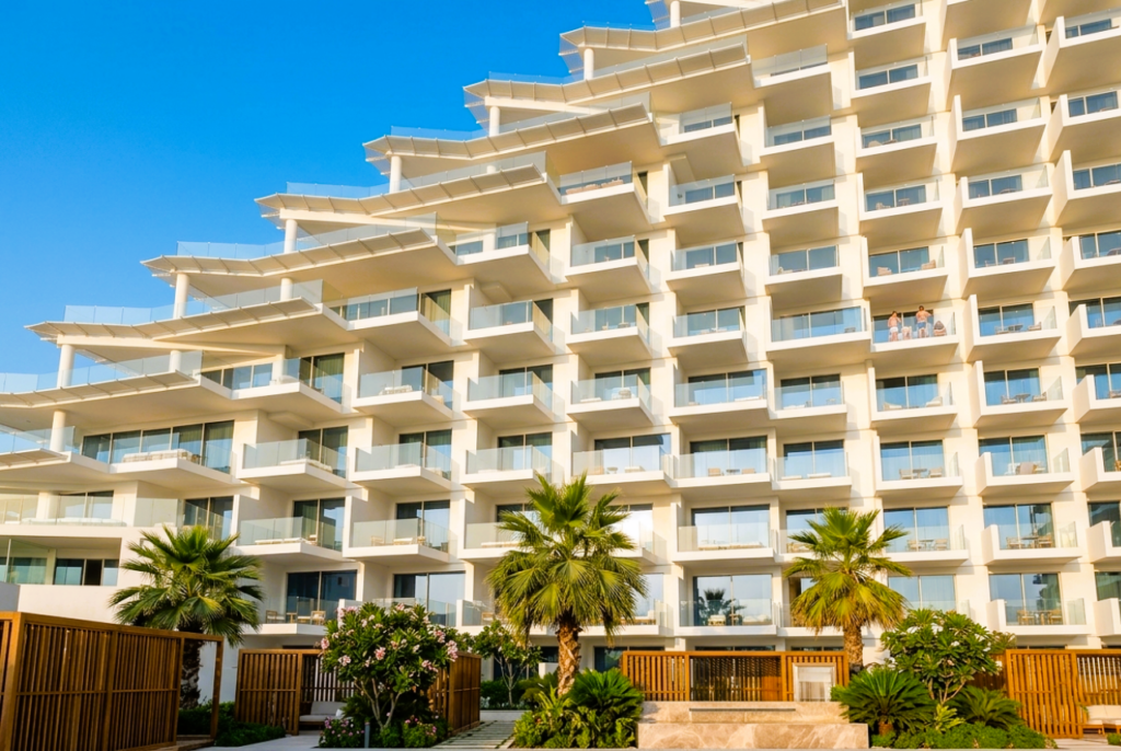 Ventilated façade cladding installation on a luxury hotel construction project in Dubai — GCC hospitality construction 2026